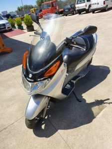 Scopri di più sull'articolo Suzuki Burgman disponibile nel nostro autoparco di demolizione per la vendita di ricambi usati.