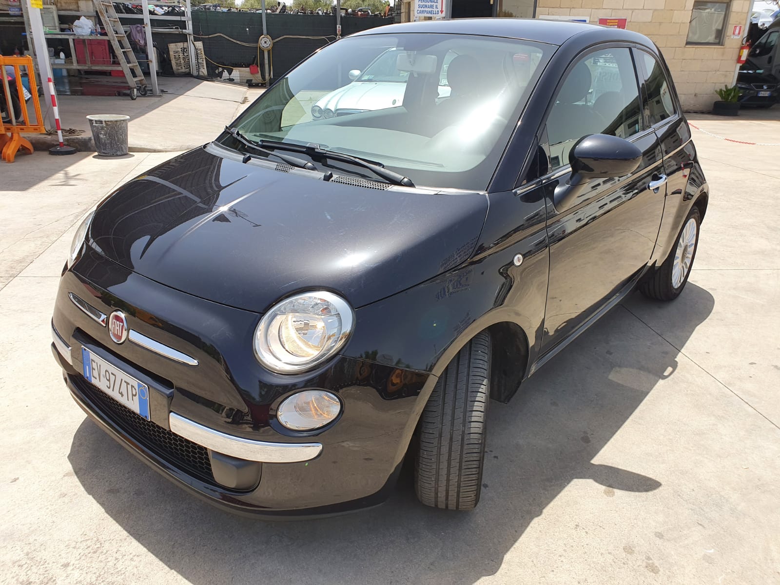 Al momento stai visualizzando Fiat 500 lounge 1.2 benzina del 2014 full optional in vendita