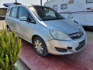 Scopri di più sull'articolo OPEL ZAFIRA 1.9 diesel, disponibile nel nostro autoparco di demolizione per la vendita dei ricambi usati; info solo telefonando al 348 58 46 422.