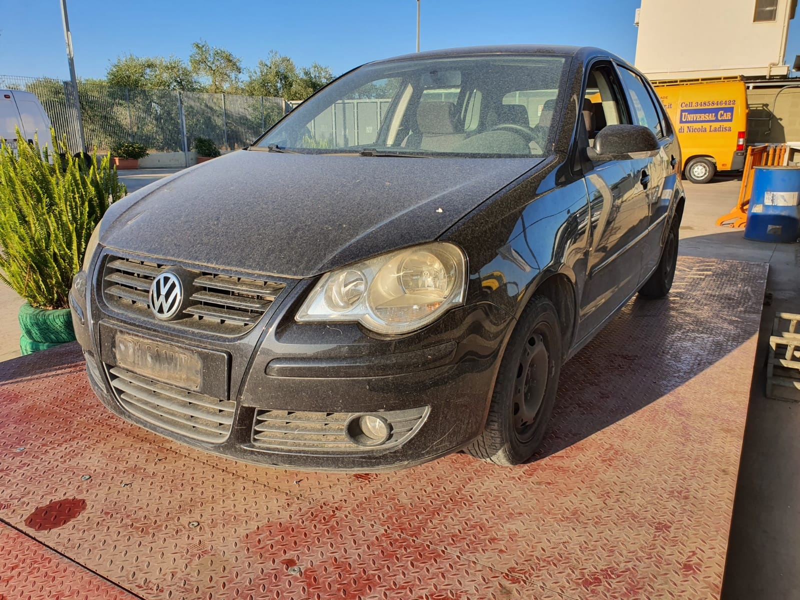 Scopri di più sull'articolo VOLKSWAGEN POLO, disponibile nel nostro autoparco di demolizione per la vendita dei ricambi usati; info solo telefonando al 348 58 46 422.