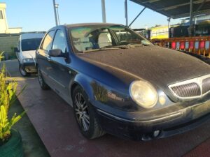 Scopri di più sull'articolo Lancia lybra 2.4 diesel disponibile nel nostro autoparco di demolizione per la vendita dei ricambi usati info solo telefonando al 3485846422.