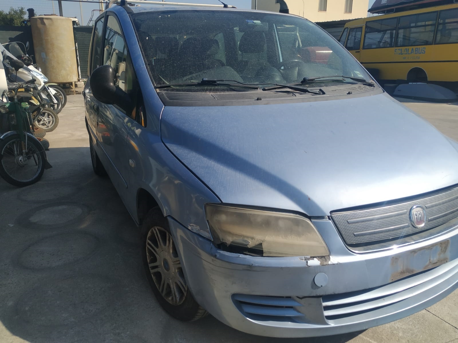 Scopri di più sull'articolo Fiat Multipla disponibile nel nostro autoparco di demolizione per la vendita di ricambi usati. Info solo telefonando al 348 5846422.